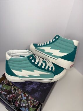 9M/10.5W Revenge X Storm Highs Bright Turquoise Sea Green Classic Sneakers